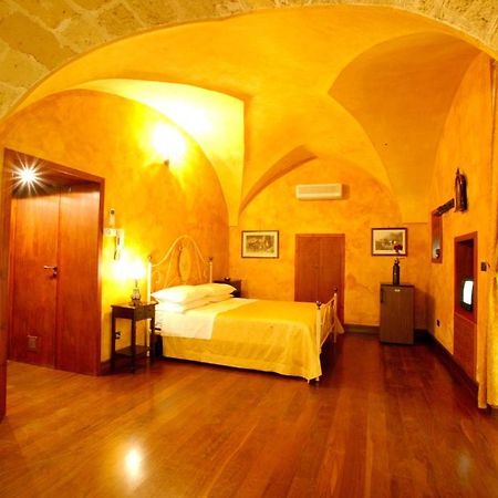 Nel Centro Storico Hotell Galatina Rum bild